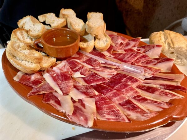 Tapa raciones con los productos de la tierra