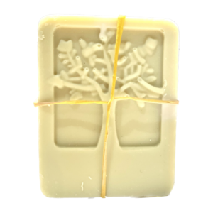 jabon natural con aceite de oliva virgen extra y hipérico los jabones de lumi oleosetin